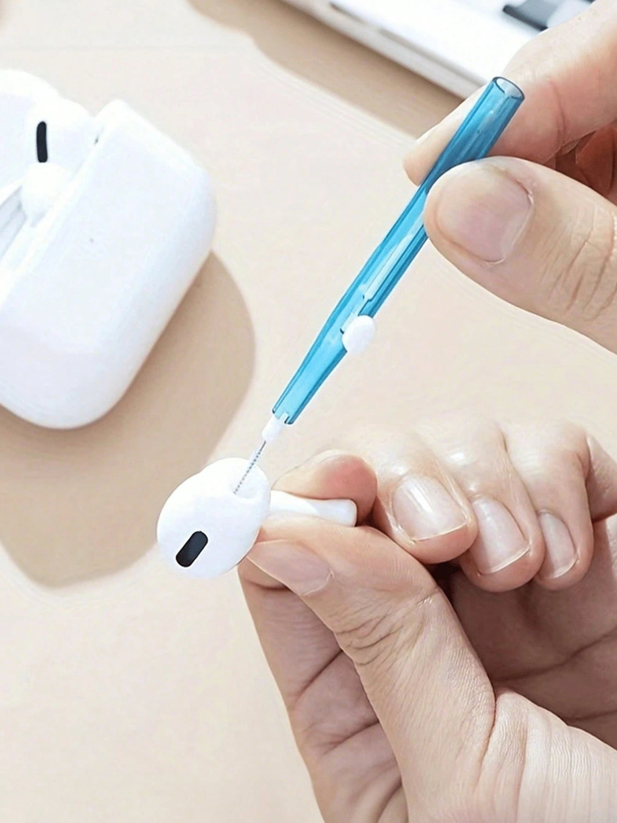 1pc Phone Charging Port Cleaning Kit, Smartphone Cleaning Tool Set, Anti-Clogging Mini Brush Head And Double-Sided Hook Phone Cleaning Tool, Suitable For Smartphones, Tablets, Earphones And Charging P