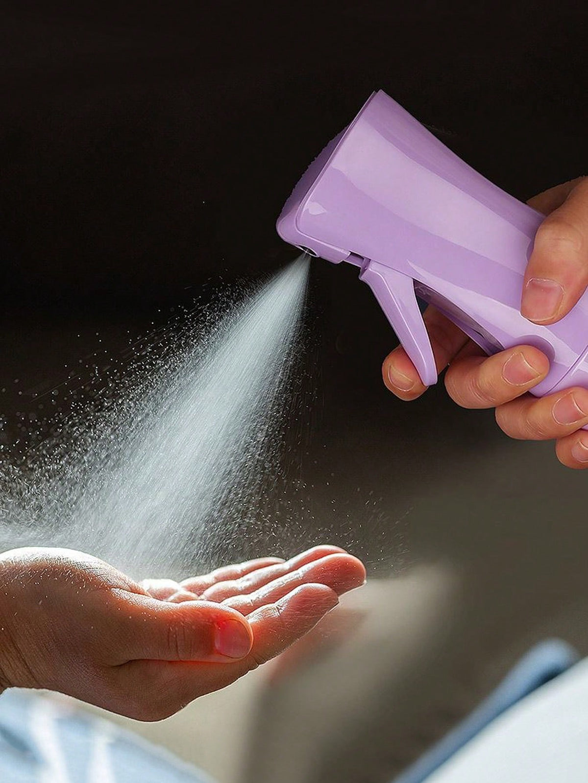 1pc Professional High Pressure Atomizing Spray Bottle, 200ML/300ML High Pressure Continuous Automatic Airless Fine Mist Sprayer, Hair Styling Tool, Hair Care Products & Accessories, Salon Beauty Trave