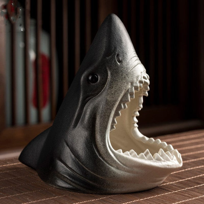 Gadget Gerbil Ceramic Shark Ashtray