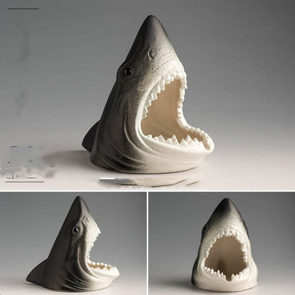 Gadget Gerbil Black Ceramic Shark Ashtray