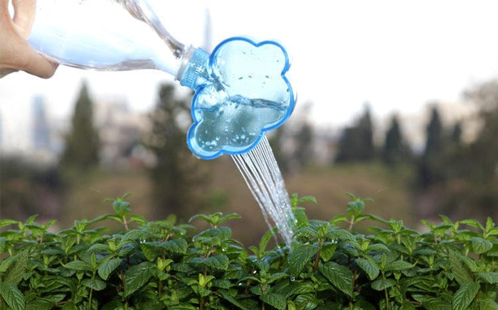 Gadget Gerbil Cloud Shaped Flower Pot Sprinkler