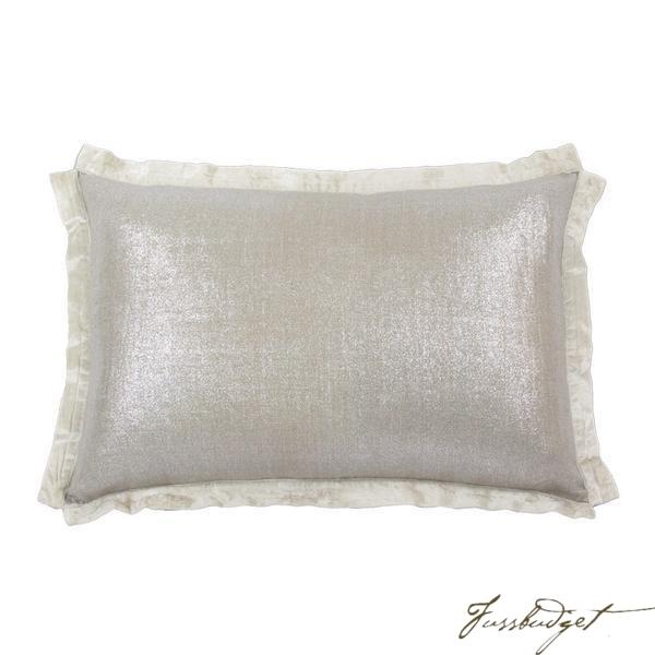 Michelle Pillow - Flax-Fussbudget.com