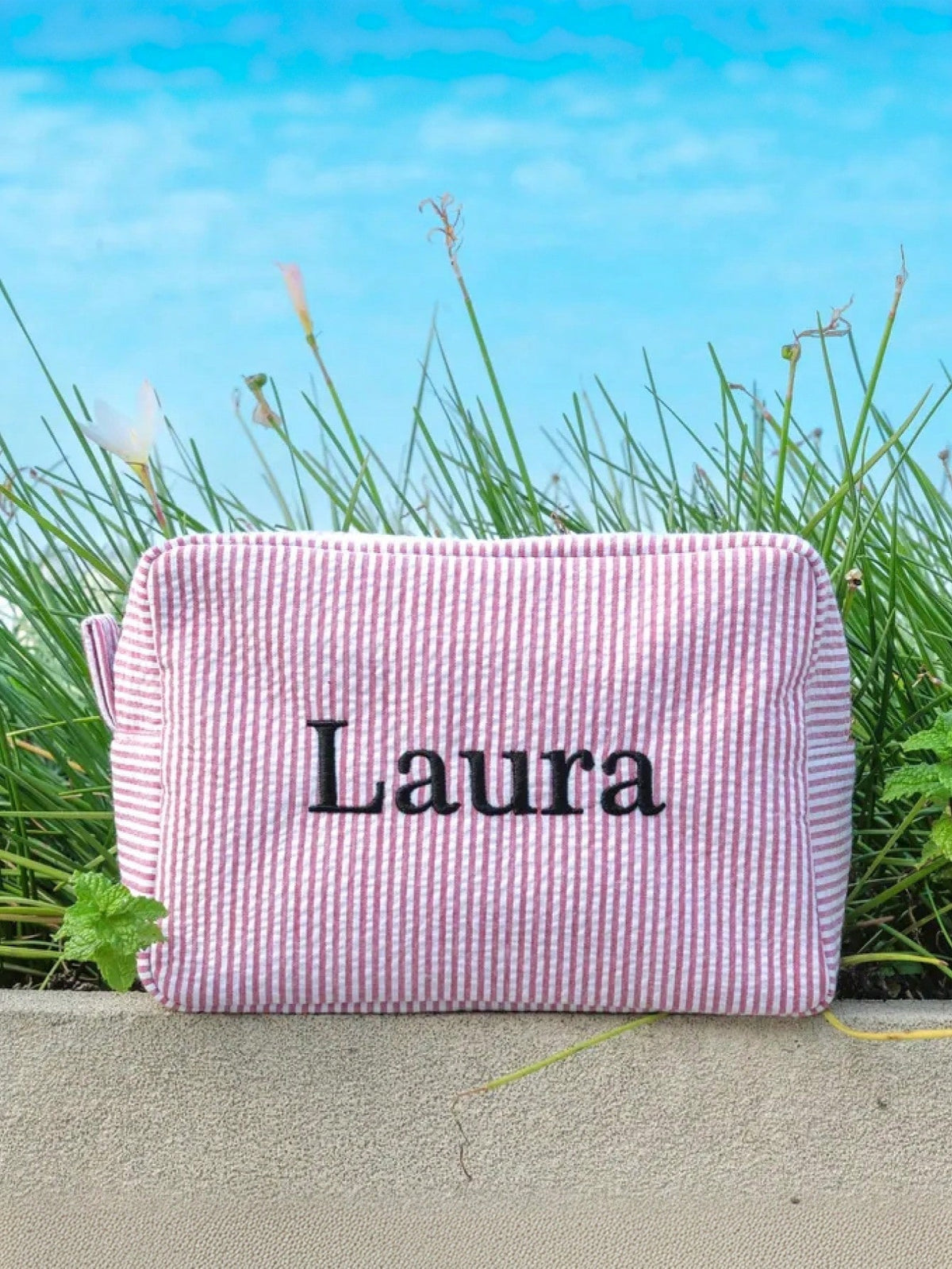 Personalized Makeup Bag, Custom Embroidered Toiletry Bag, Makeup Bag, Bridesmaid Gift, Bridal Party Gift, Cosmetic Storage Pouch, Bags For Ladies Fashionable, Bag Lover, Coquette Aesthetic, Mother's D