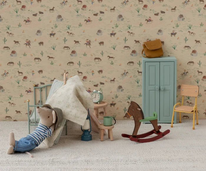 Rocking Horse, Mouse