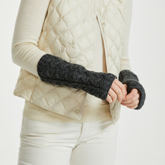 Rosmore Aran Fingerless Charcoal Mittens