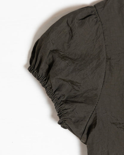 sleeveless zip up